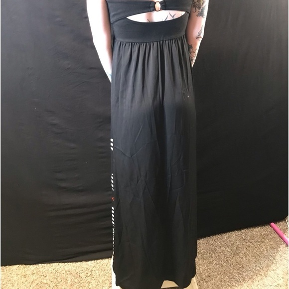 🖤💞2B BEBE STRAPLESS MAXI DRESS SIZE MED W BEAUTIFUL GEO DESIGN CENTER!💞🖤 - Picture 2 of 8